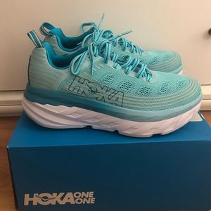 Hoka One One Bondi 6